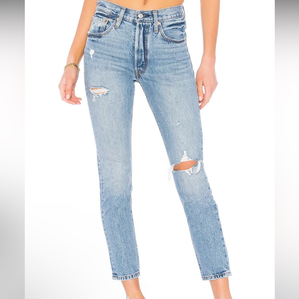 $118 Levi’s Premium 501 Skinny Destroyed Jeans 30 NEW